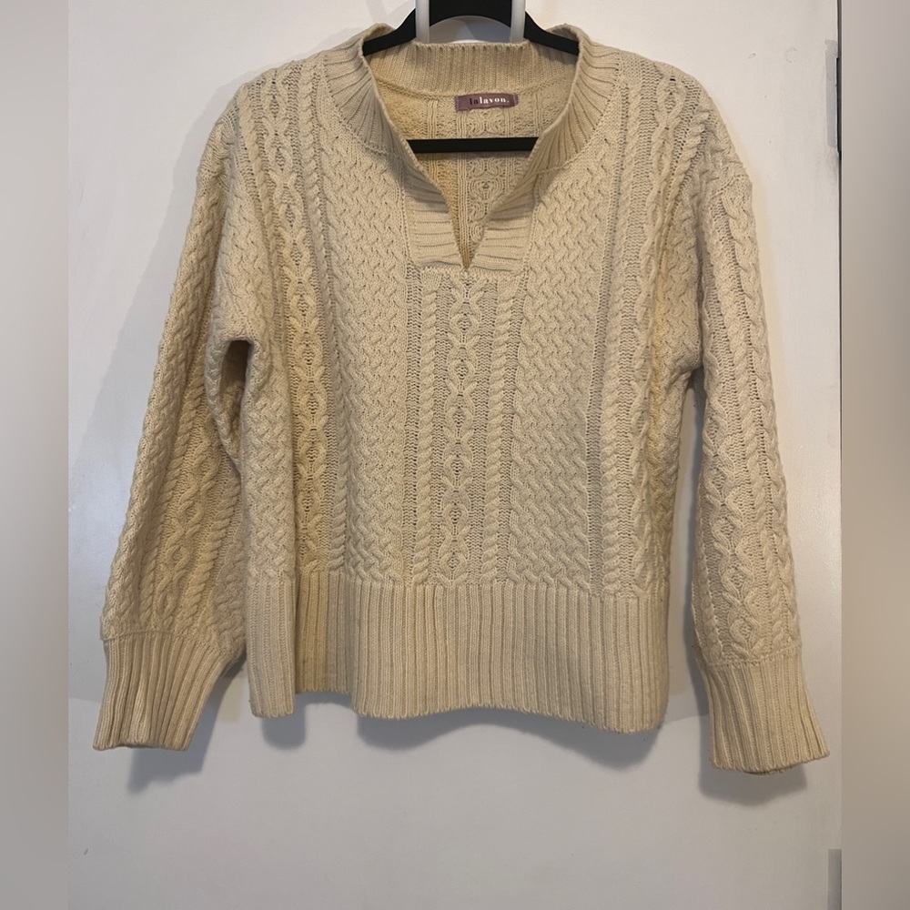 VICI tan sweater | small